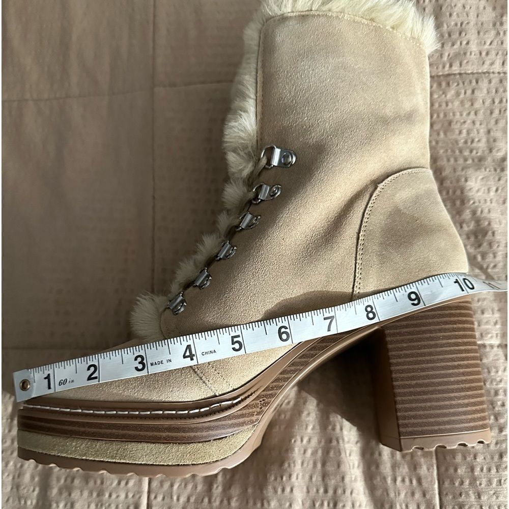 Steve Madden Women’s Scoops Faux Fur Platform Booties in the Size 9.5M - Picture 16 of 16